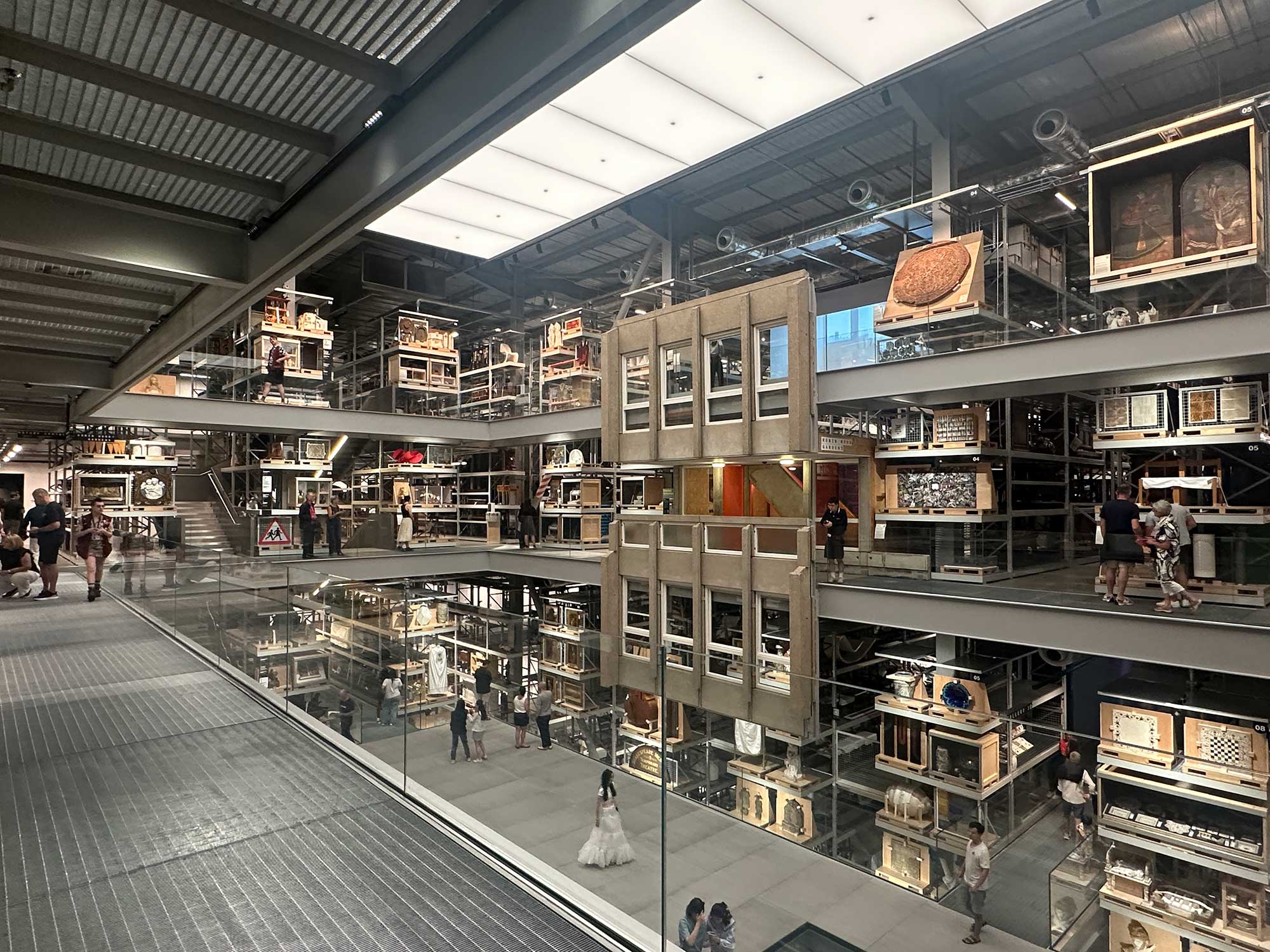 Interior-V&A-East